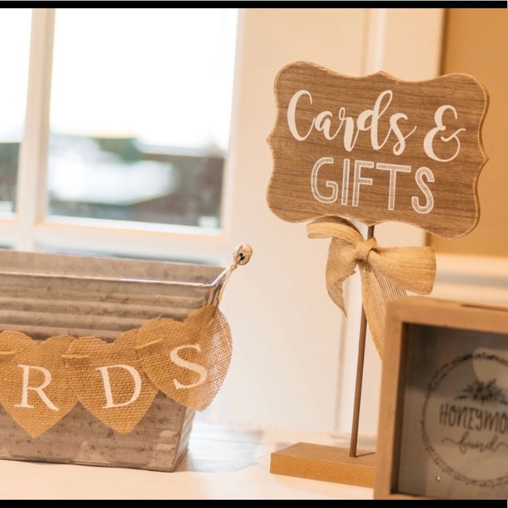 Cards & Gifts Sign